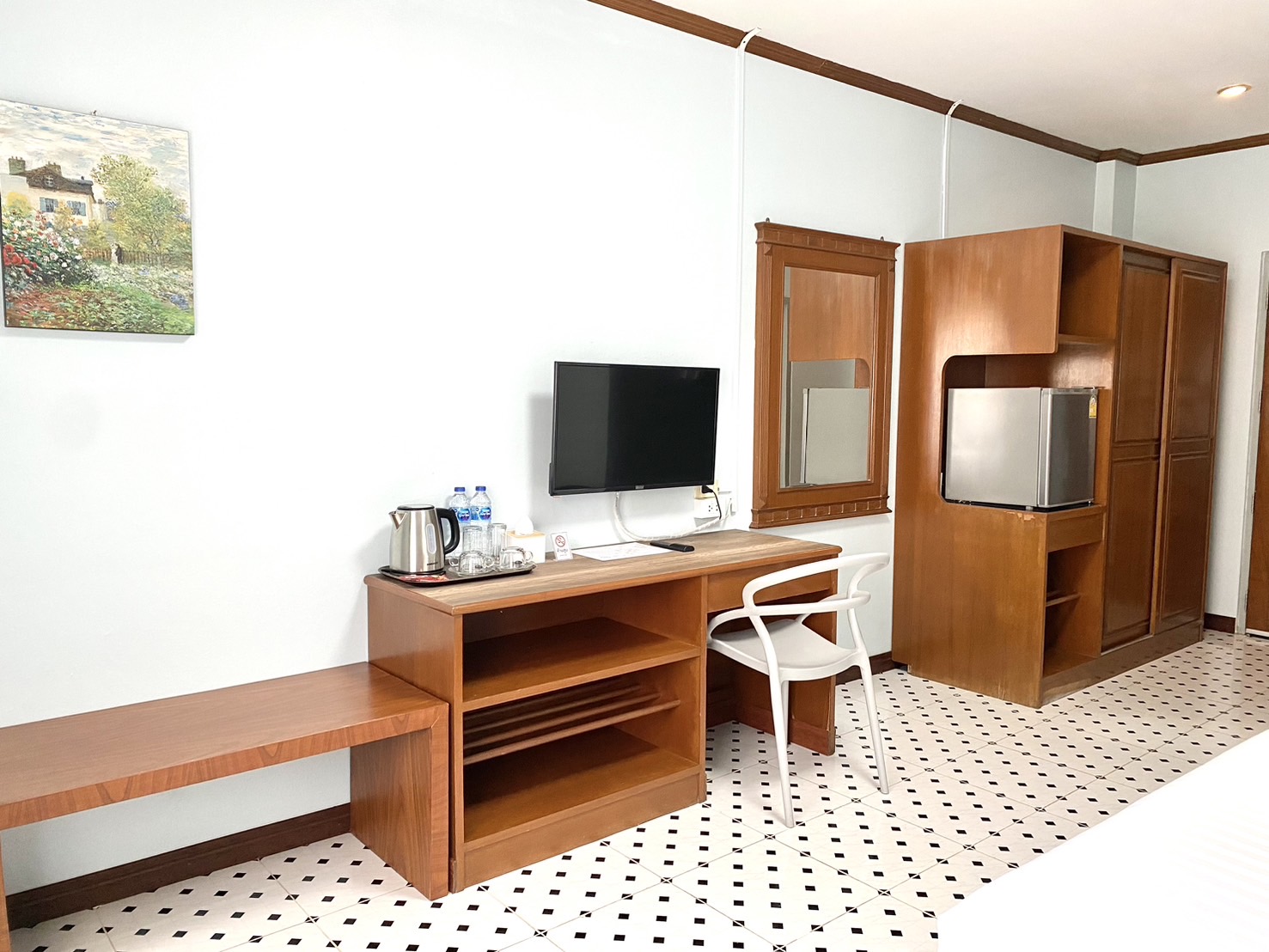 โรงแรมชัยนาทแกรนด์